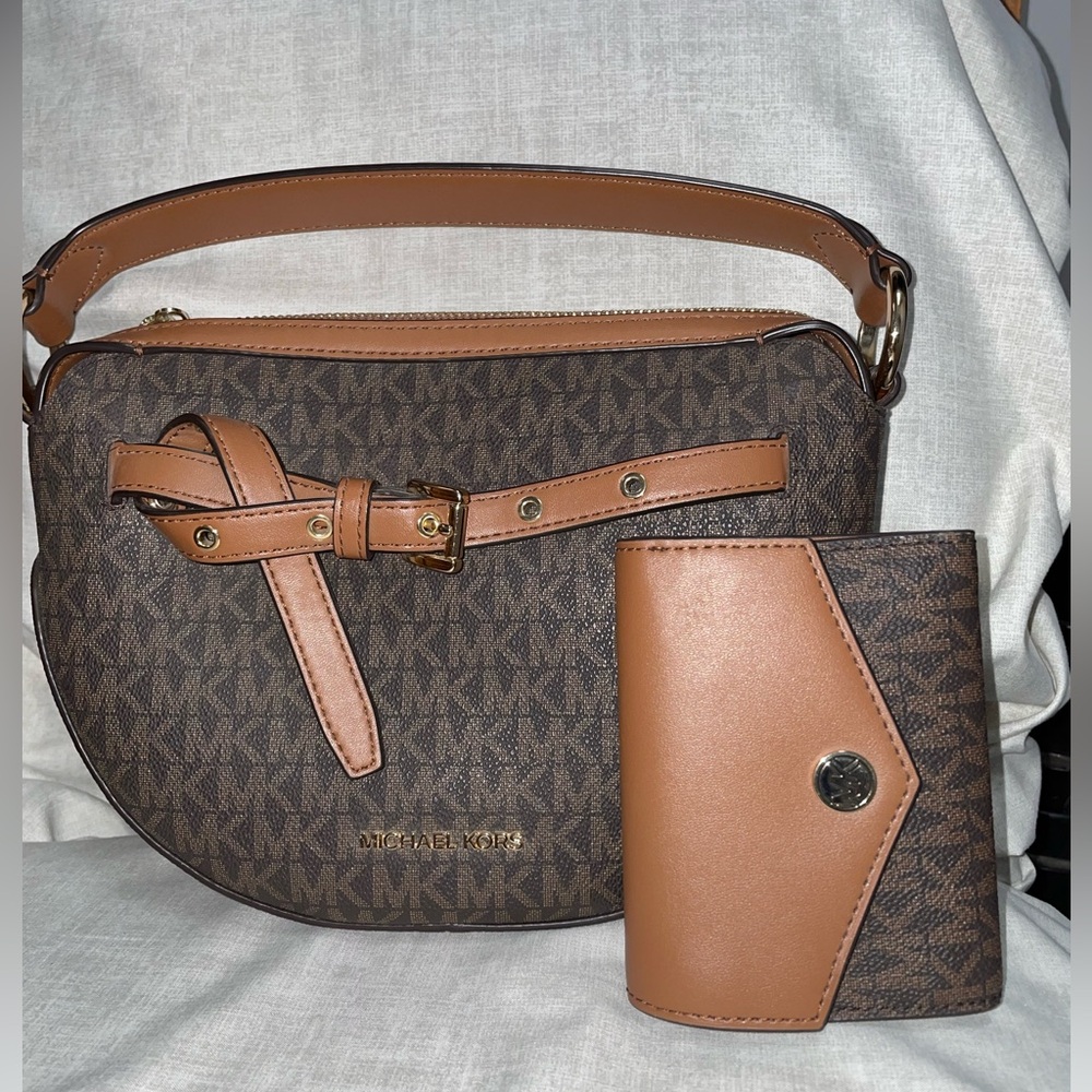 Michael Kors Emilia Half Moon Crossbody Bag Brown with Matching Wallet